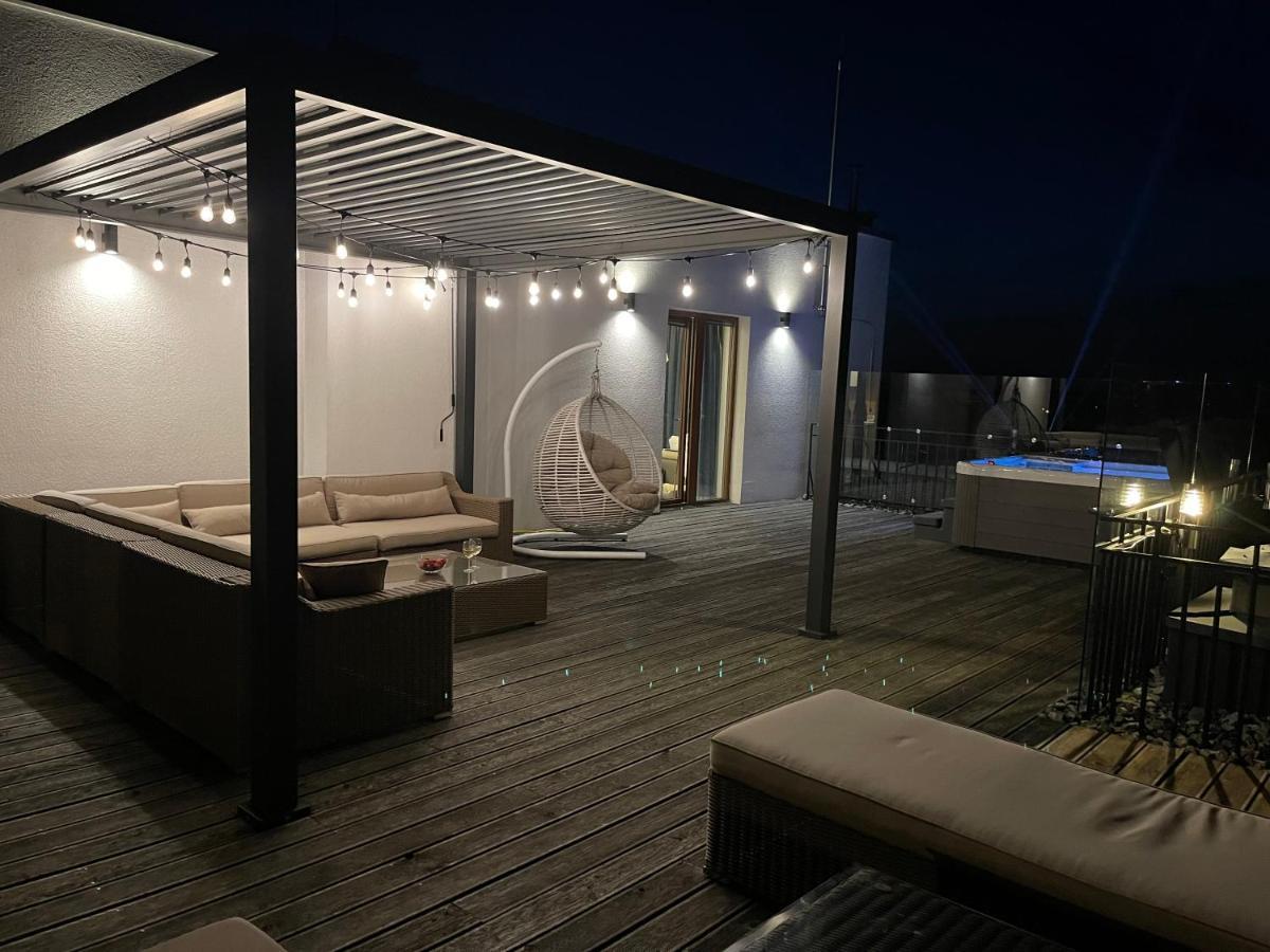 Sea View Penthouse Terrace Palanga Old Town Appartement Buitenkant foto